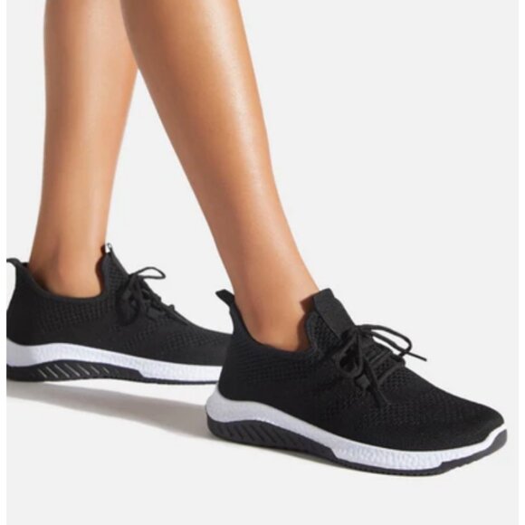 4️⃣for20 JustFab Shoedazzle Isabella Knit Mesh Black Sneakers US Women's 6 - Picture 1 of 7